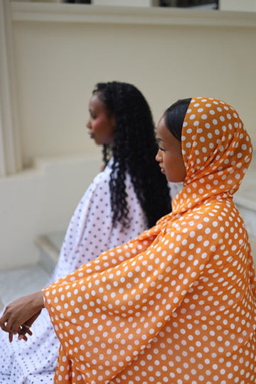 Polka Dot Abaya White/Orange with Jersey Hijab
