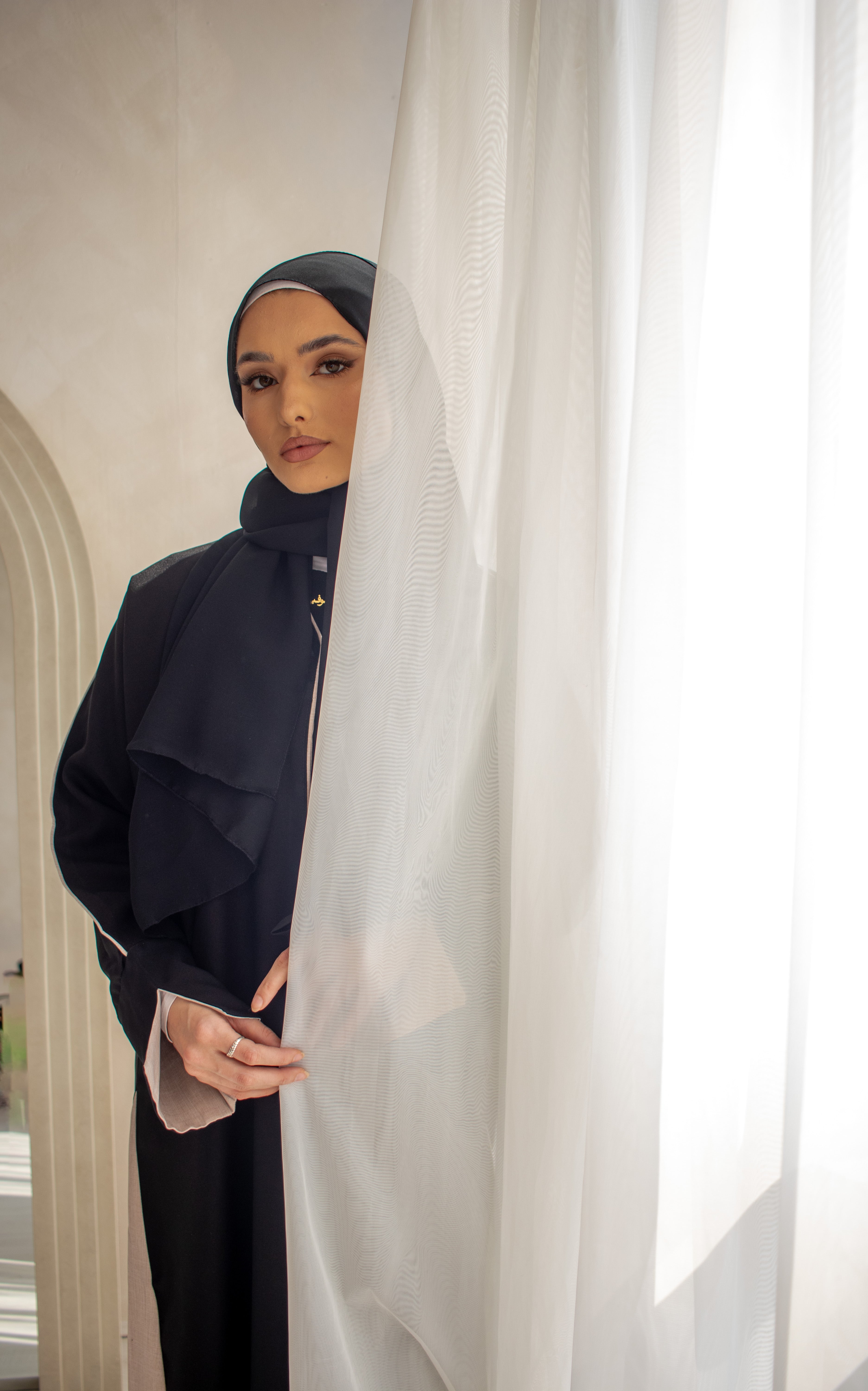 Linen DESIGN Abaya Cream Black with Hijab and Buttons