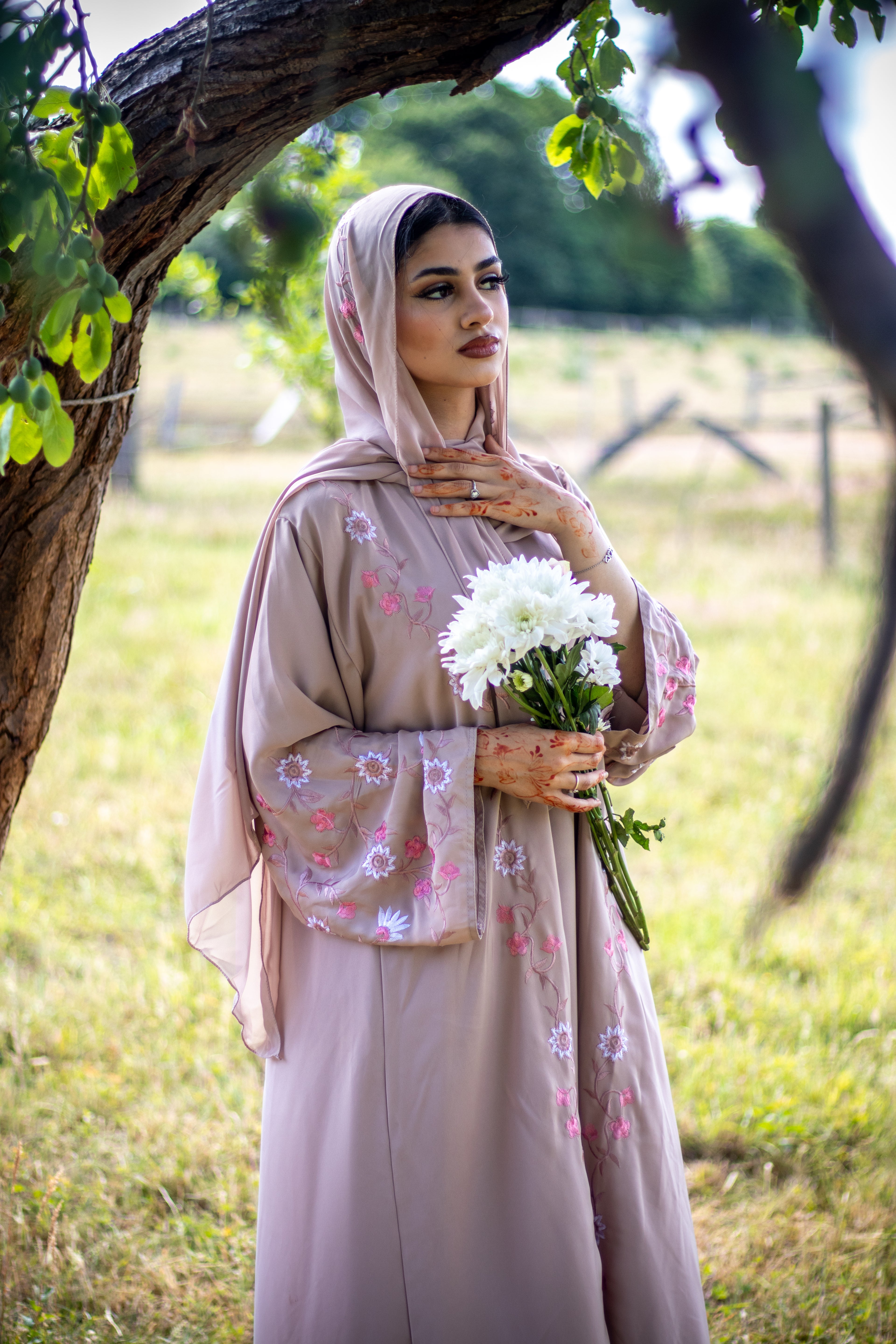 Summer 4 Piece Set Flower Embroidery Abaya Muslim Fashion