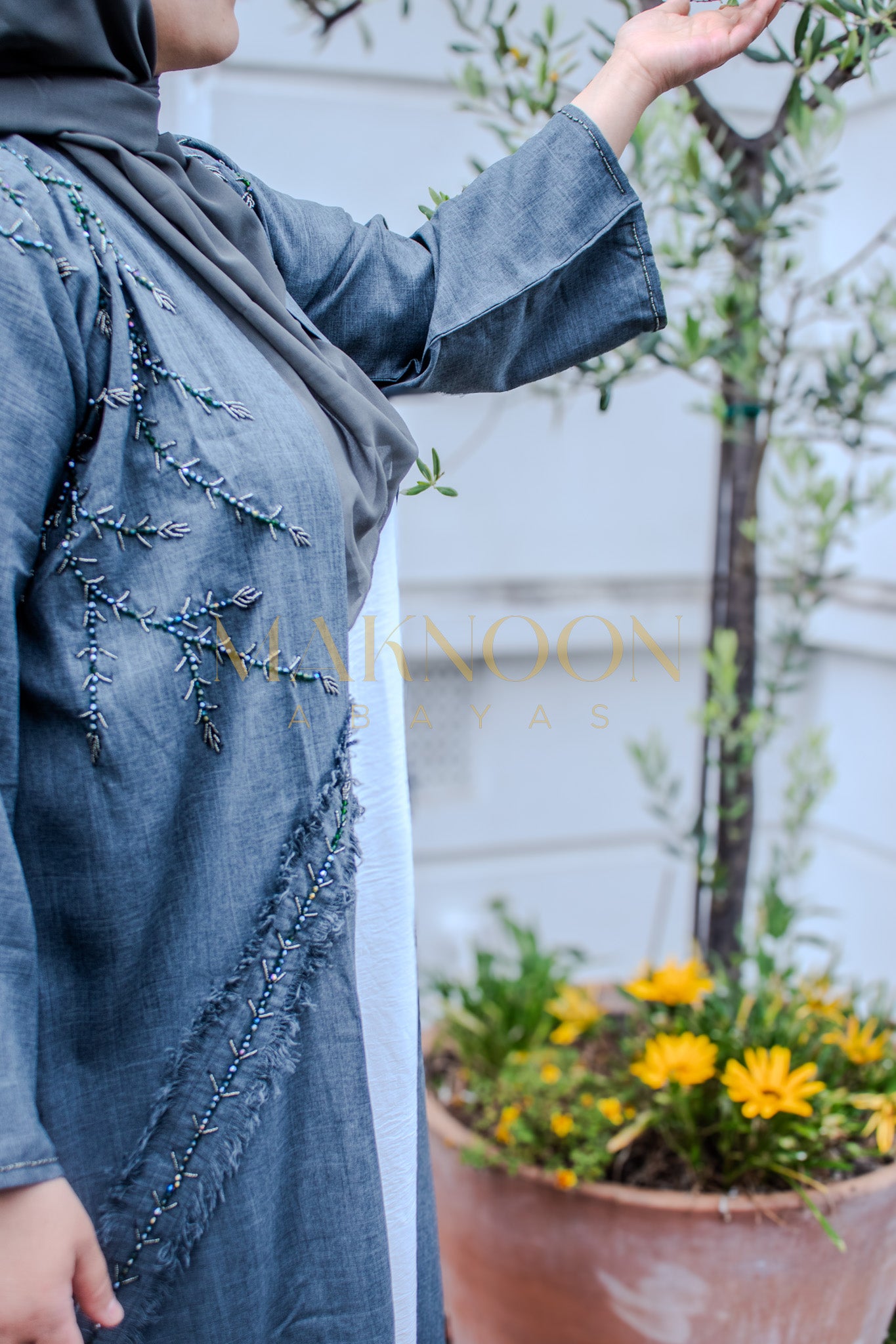 Noona Abaya Linen Grey