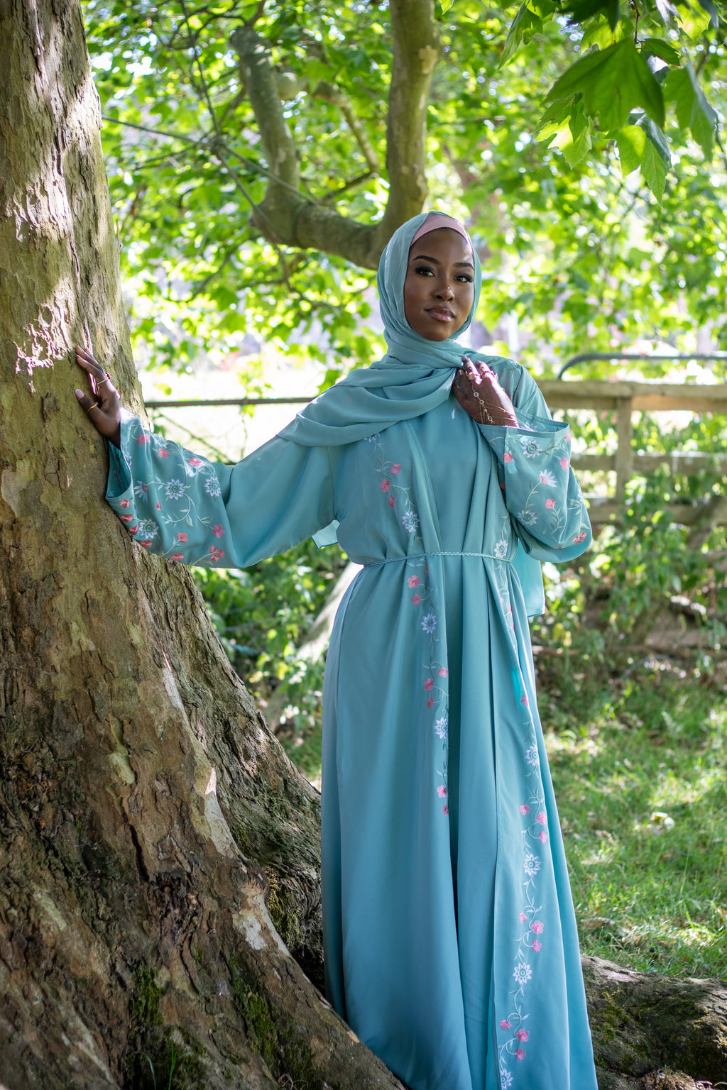 Summer 4 Piece Set Flower Embroidery Abaya Muslim Fashion