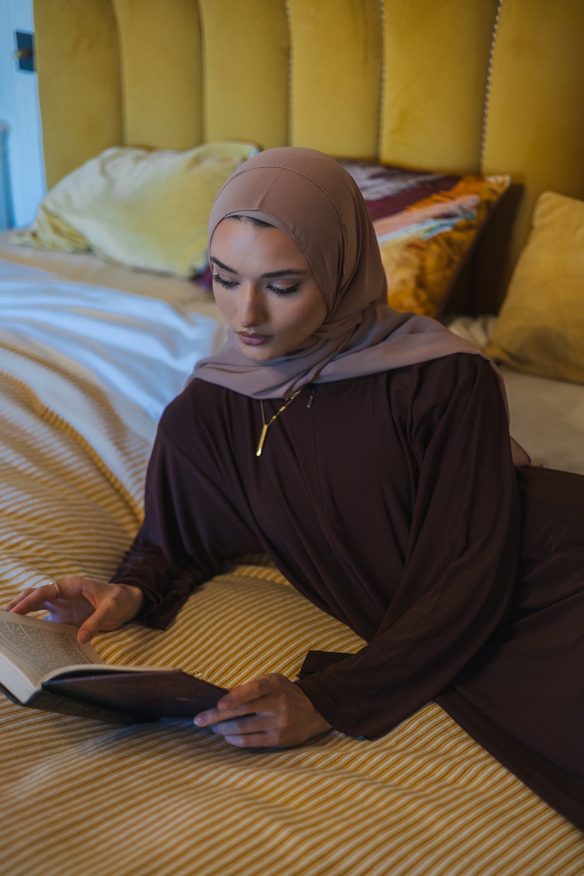 Amelia Abaya and Trousers Set