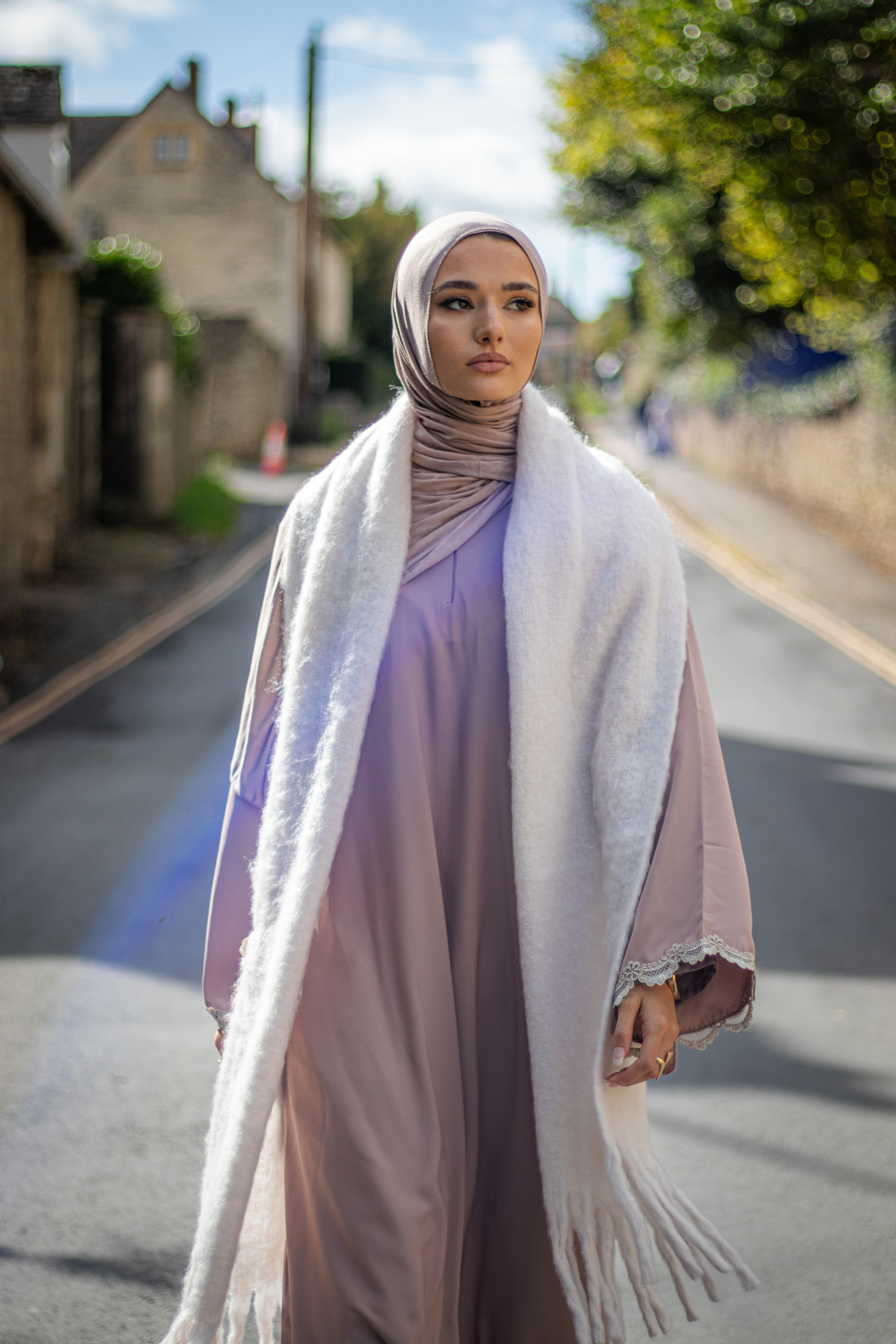 Nida Closed Pink Abaya with Lace and Jersey Hijab