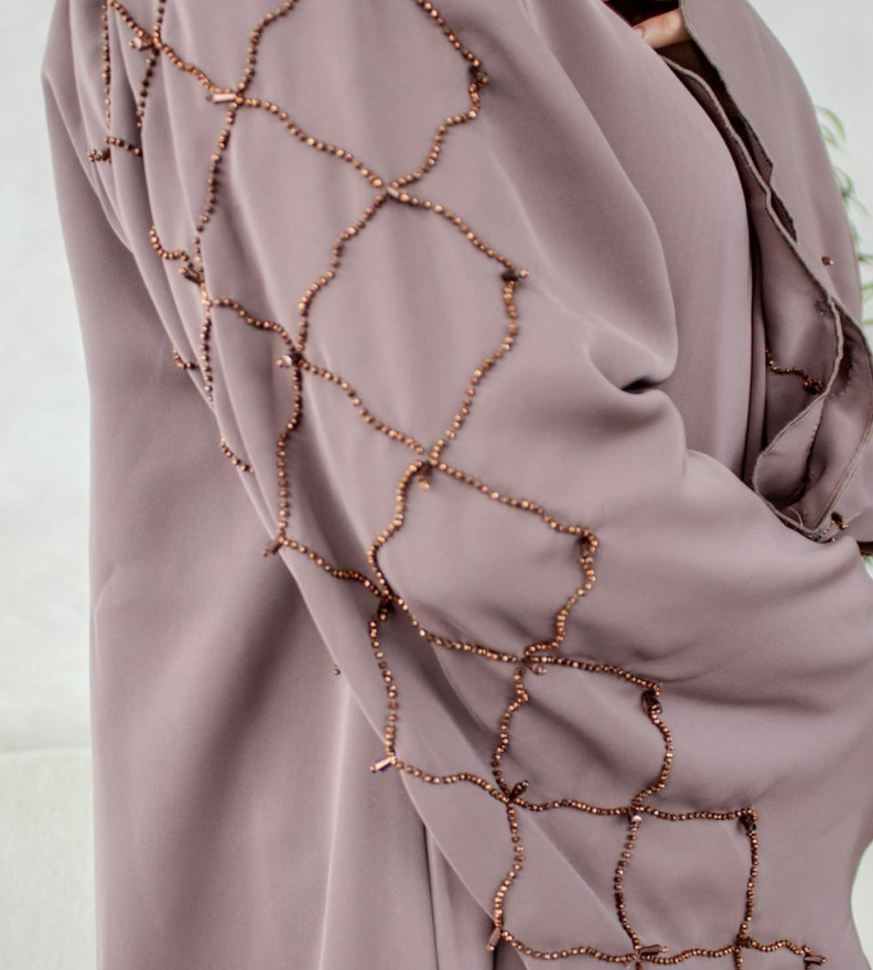 PREMIUM Aroos Abaya White/Brown Embellishments