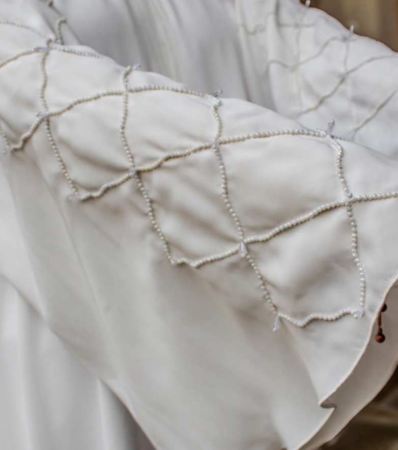 PREMIUM Aroos Abaya White/Brown Embellishments